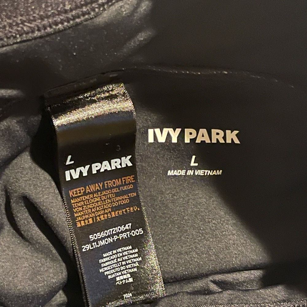Ivy park workout leggings women’s size large NWOT black/gray - Picture 4 of 8